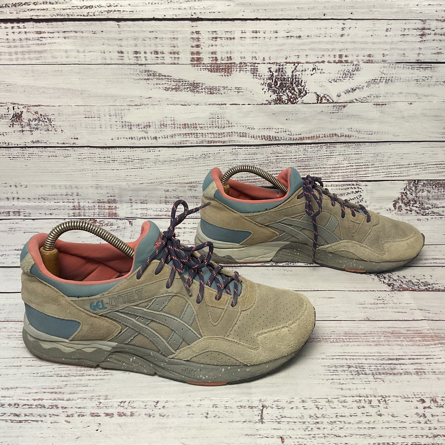 Asics Gel-Lyte V Beige Athletic Shoe Men Size 9
