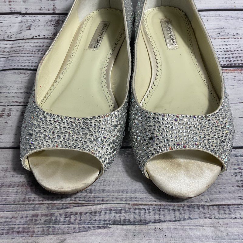 Benjamin Adams London Ivory Open Toe Swarovski Crystal Halle Flat Women's Size 8