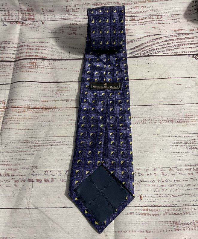 Ermenegildo Zegna Men's Square Geometric Purple Pattern 100% Silk Tie