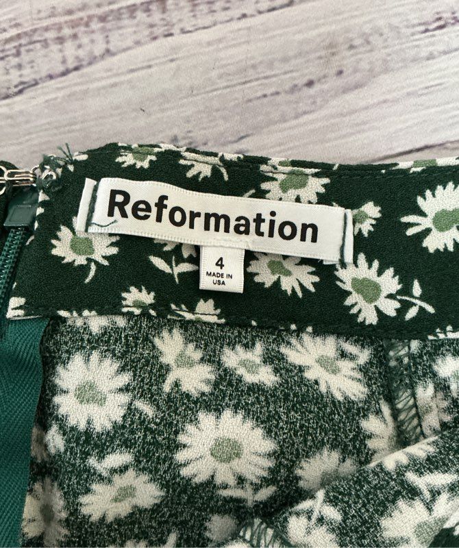 Women's Reformation Green & White Floral Print Skirt Size 4