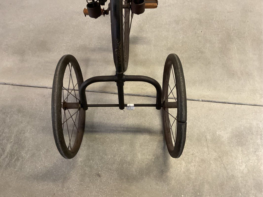ANTIQUE 1900'S STEINFELD INC. Rambler Metal Tricycle- LOCAL PICKUP ONLY