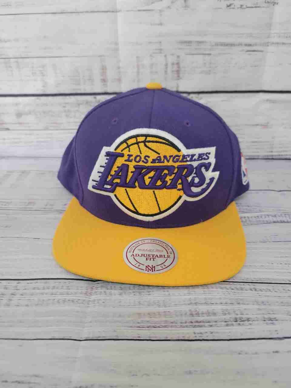 Men's Mitchell & Ness Lakers Baseball Cap Size XL