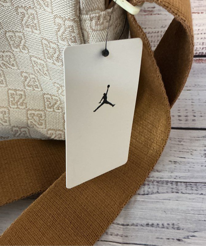 NWT Women's Jordan Brown/Beige Crossbody bag