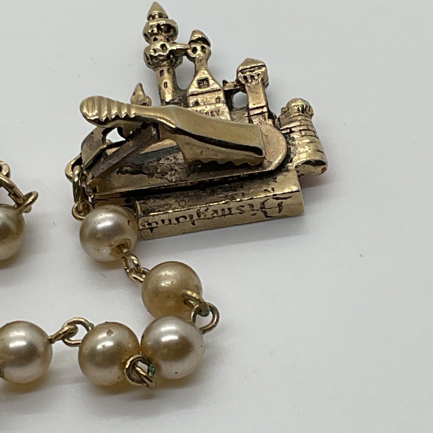 VTG. DISNEY Gold Tone Castle Sweater Clips