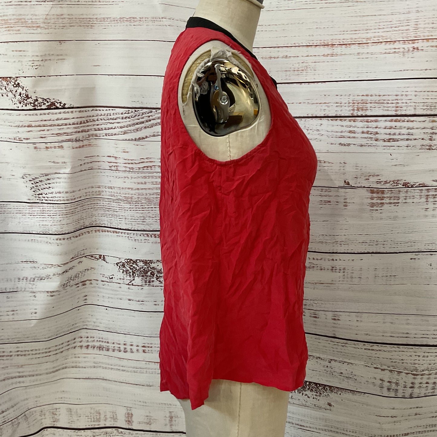Cynthia Rowley Red Silk Crinkled Sleeveless Top - Size XL