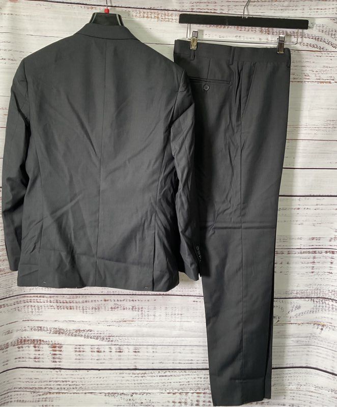 NWT Men's Alain Dupetit Gray Suit Size 36S