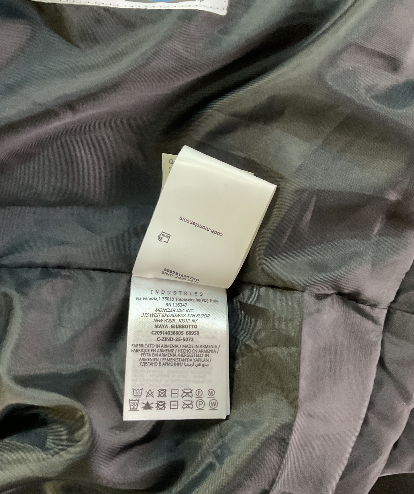 Moncler Montcla Black Down Puffer Jacket - Size 4XL - New with Defect