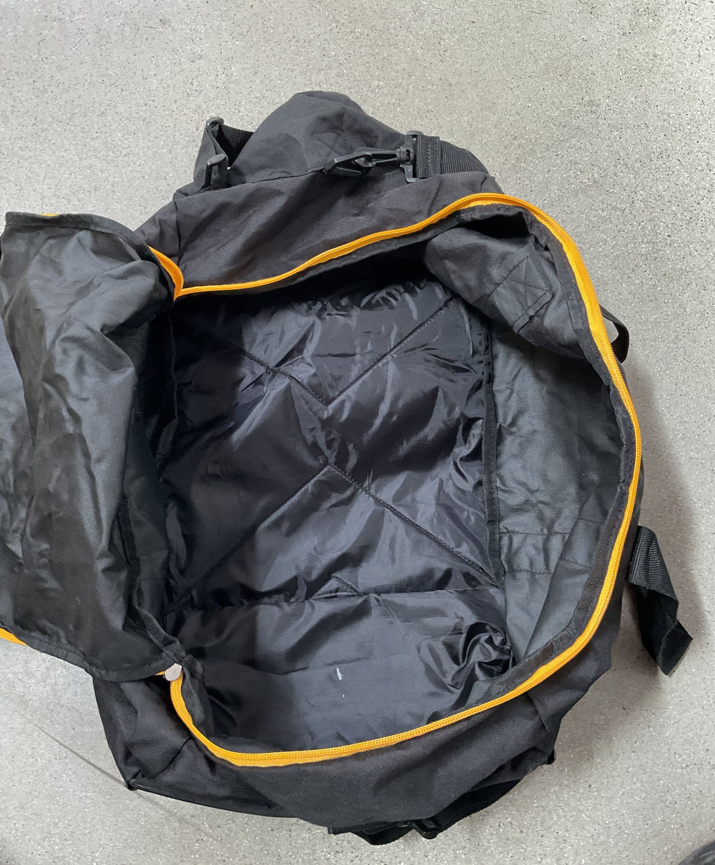 Mojo USC Trojans Rolling Duffel Bag