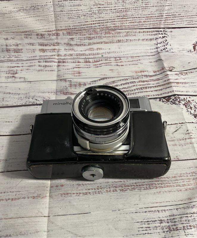 MINOLTA Hi-Matic 7s Rangefinder 45mm f/1.8 CLC Film Camera JAPAN FOR PARTS