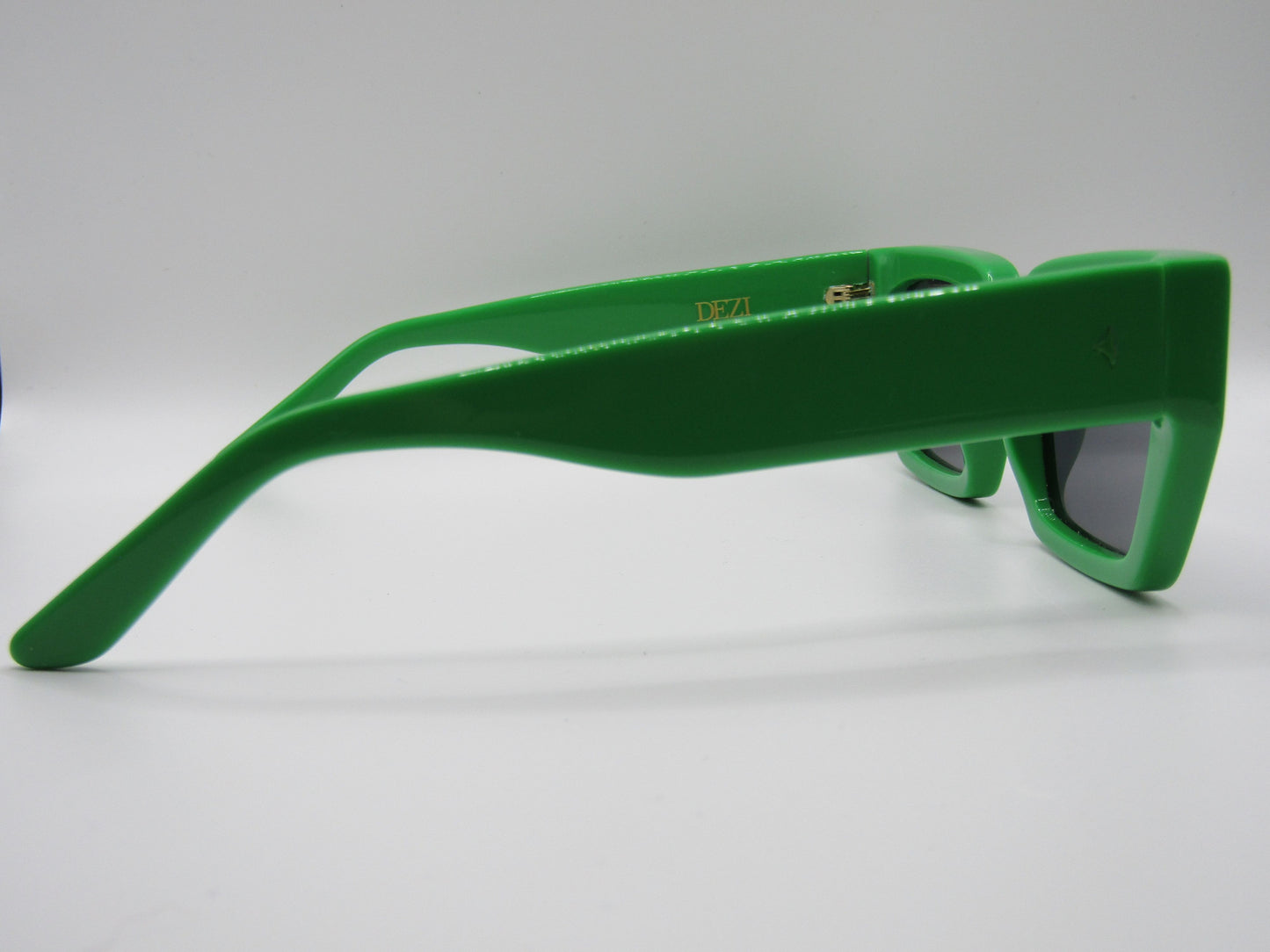 Dezi Switch Women's Green Acetate Sunglasses