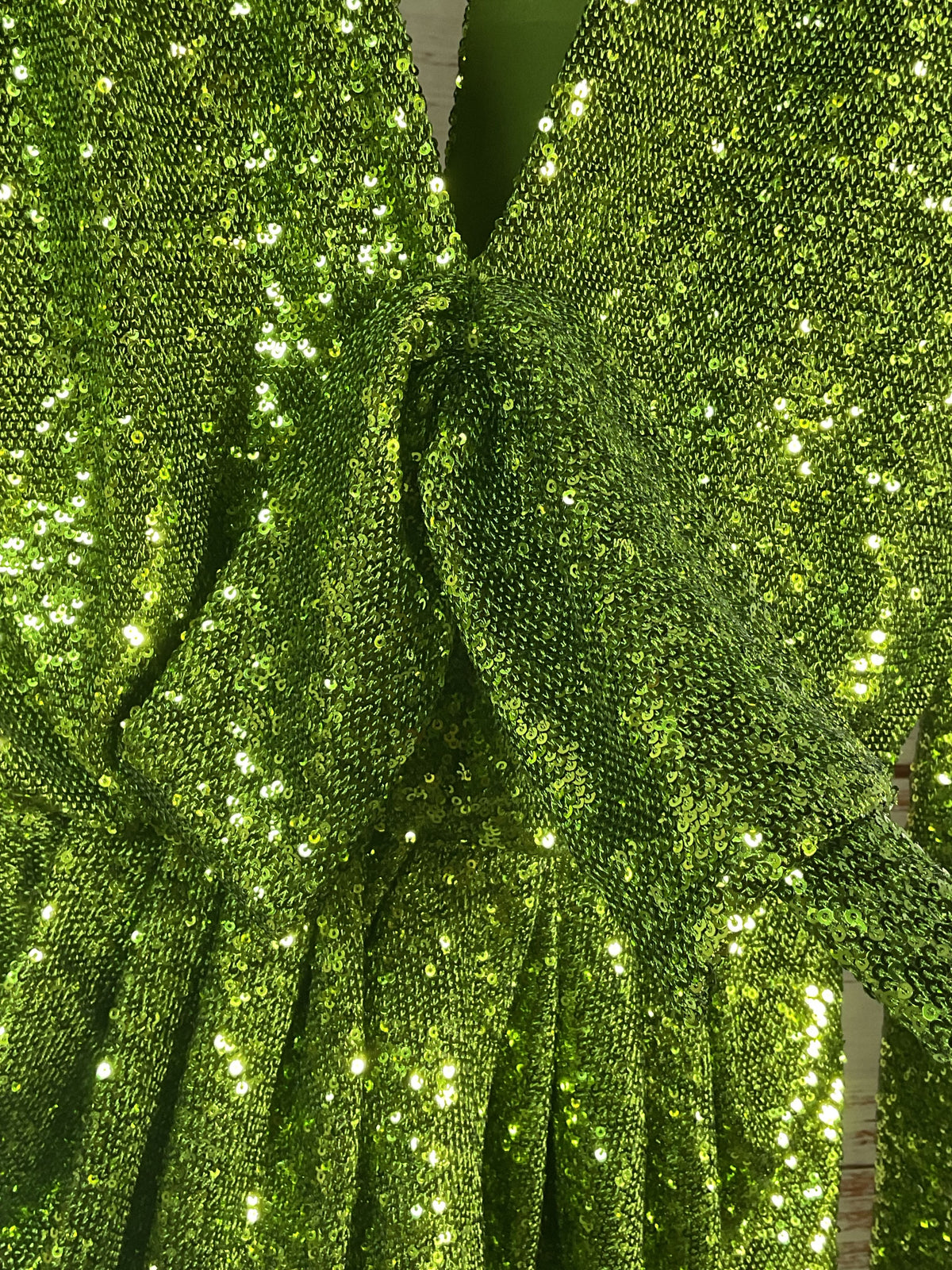 Cinq a Sept Green Sequin Long Sleeve Dress - Size 4