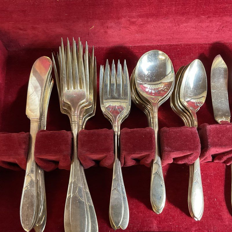 ANTIQUE COMMUNITY ONEIDA Lady Hamilton Flatware Set w/Case- 5O PIECES