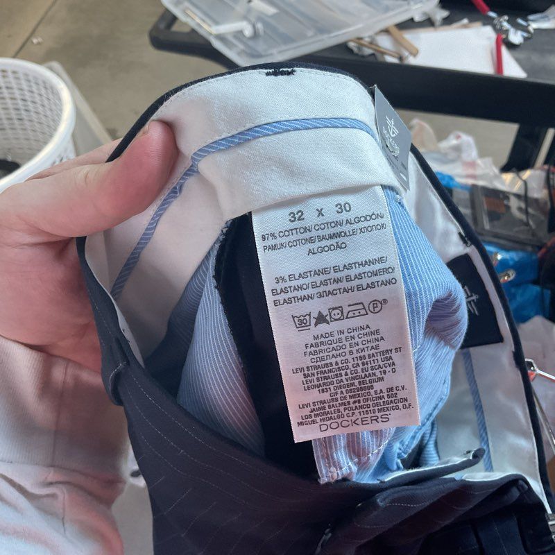 NWT Dockers Classic Fit Navy Pinstripe Trouser Men's Pants Size 32x30