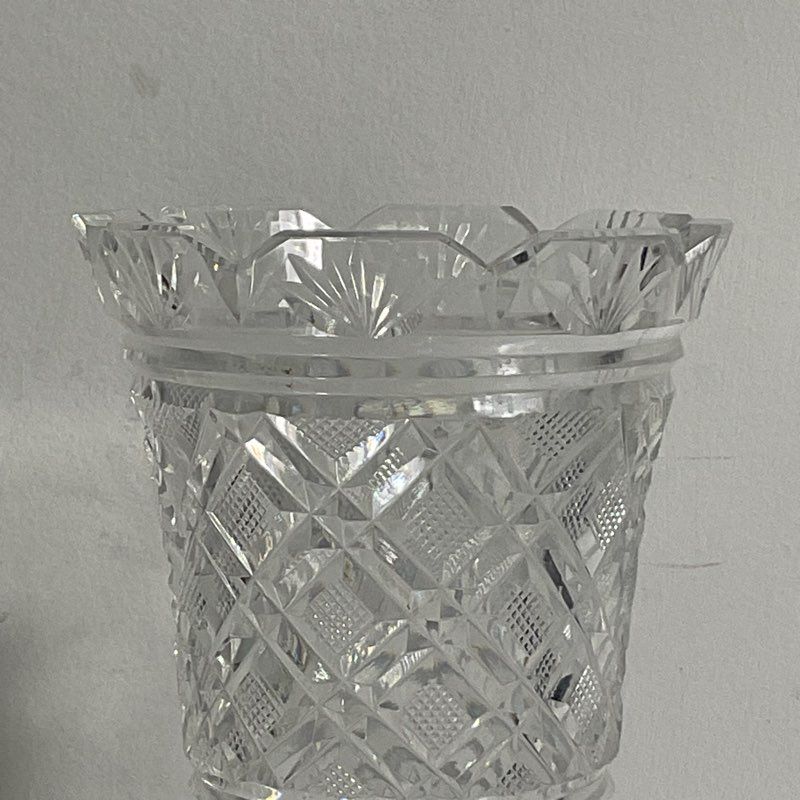 Vintage Waterford Crystal 7" Castle Top Georgian Strawberry Vase