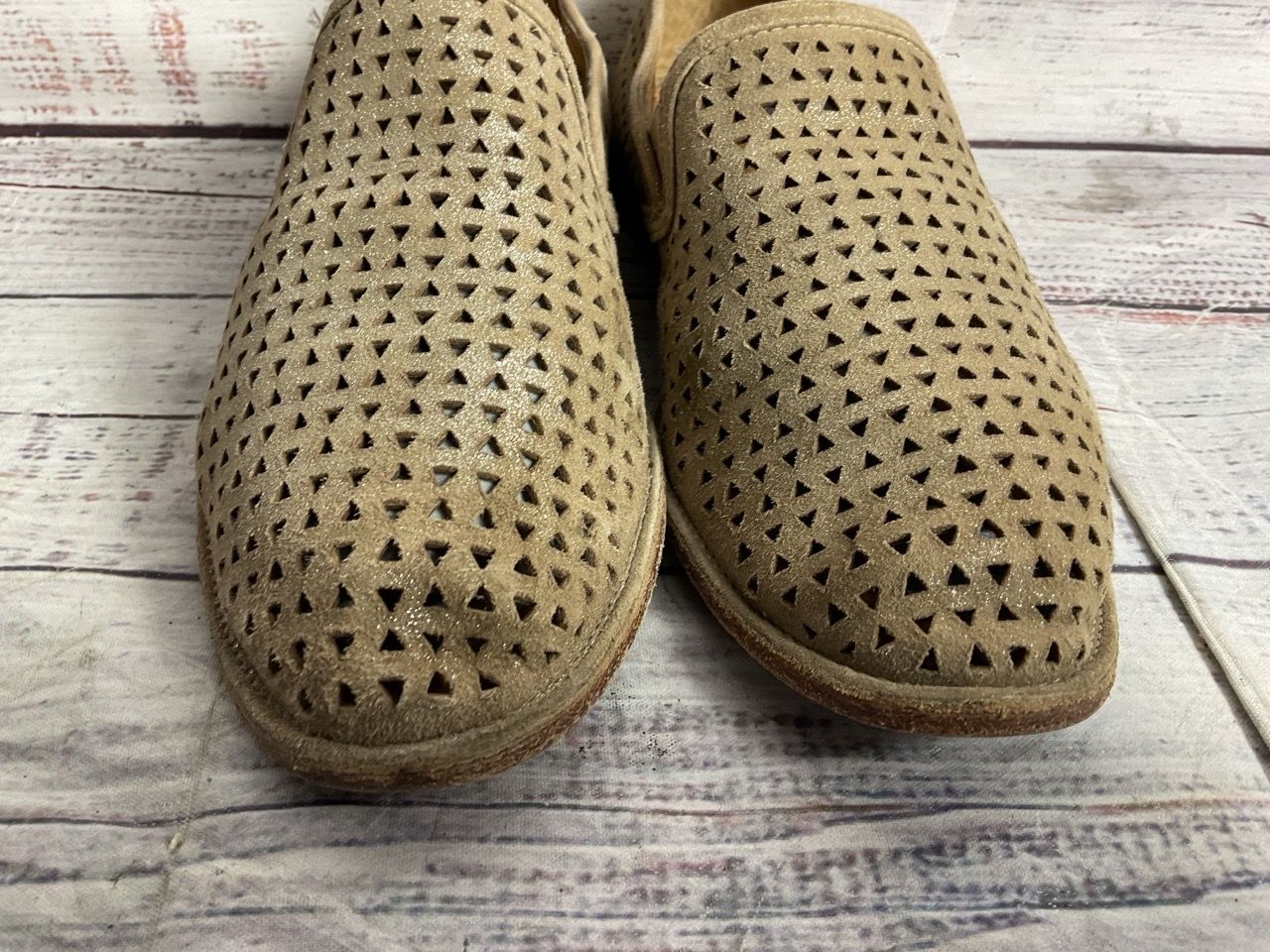 Trask Suede Leather Ali Perforated Loafers Beige 7.5