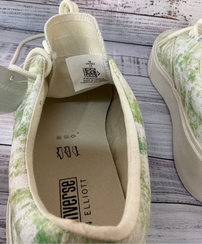 NWT Unisex Converse X John Elliot Green & White Sneaker Size 11