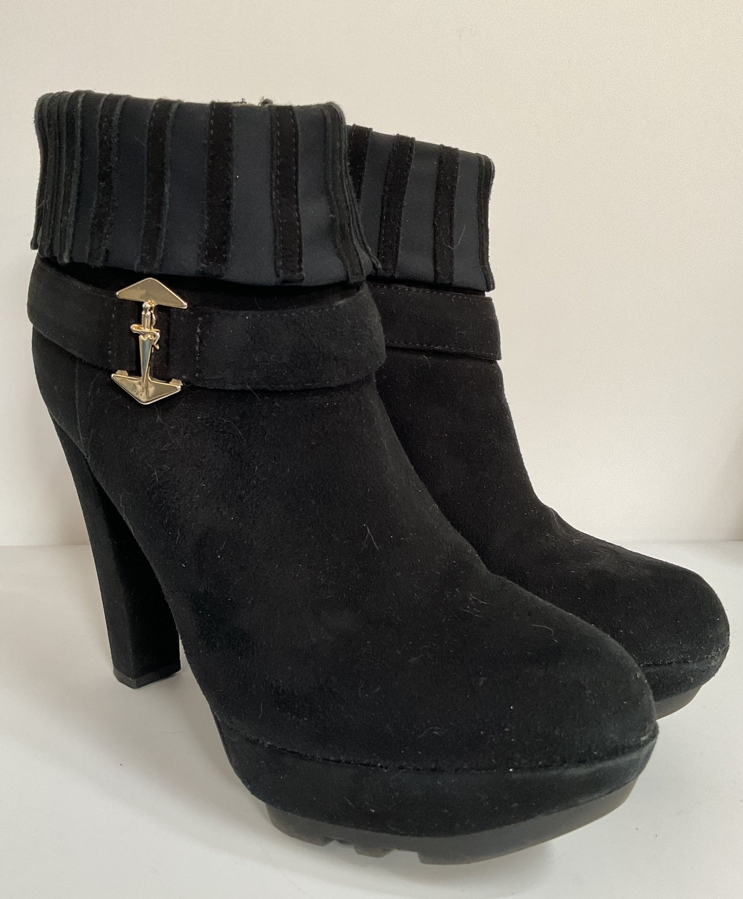 Cesare Paciotti Women's Black Suede Ankle Zip Boots Size 9 Made in Italy