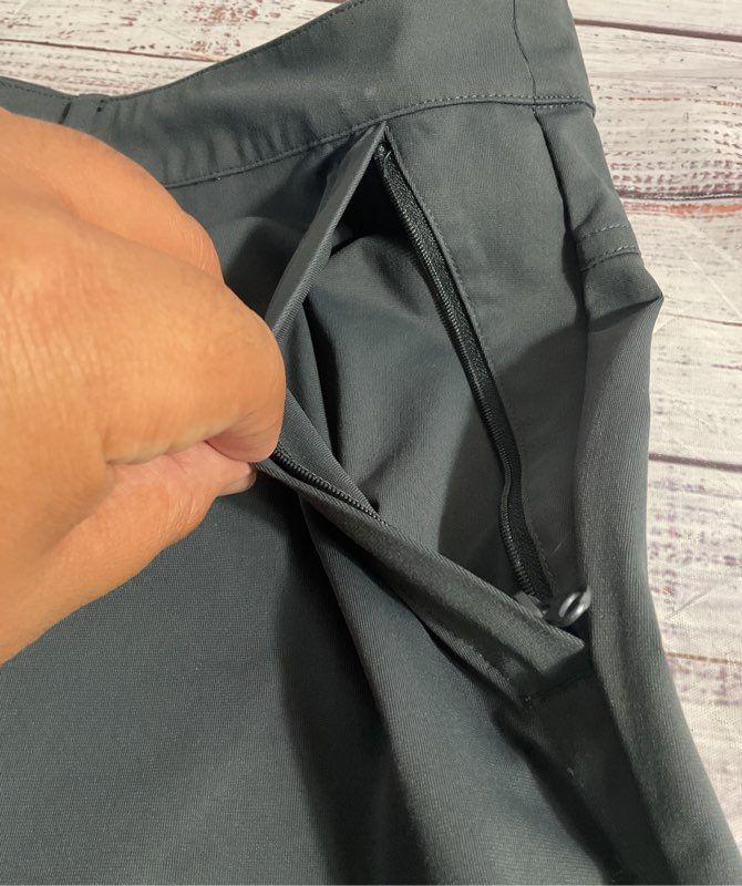 ALO Men's Grey Chino Lightweight Pants Size 36R