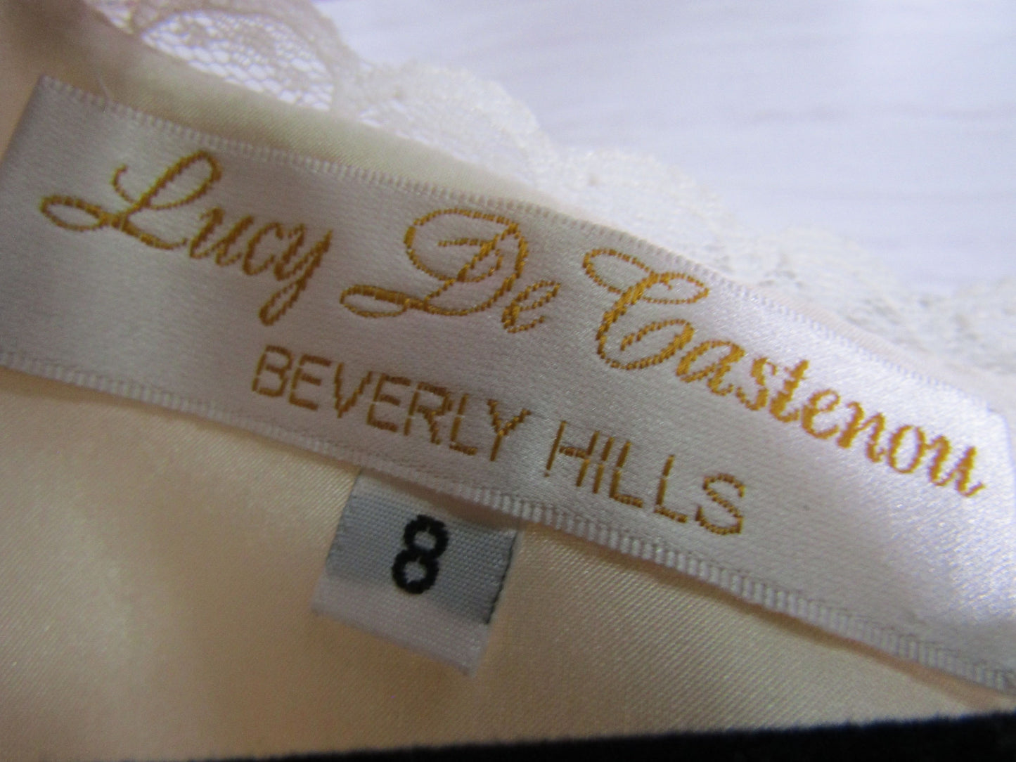 Lucy De Castenou Women's Ivory Lace Detail Short Sleeve Dress Size 8