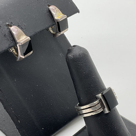 VTG. Sterling Silver & Onyx SZ 7 Ring & Earring Set- 9.84g