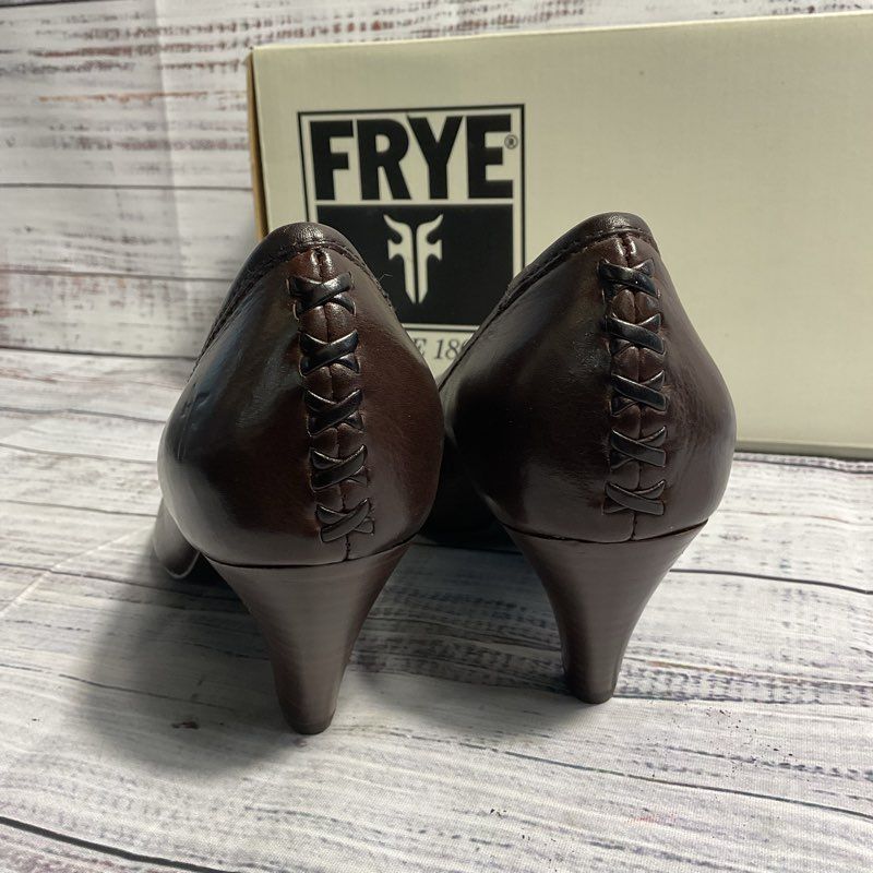 Frye Regina Dark Brown Leather Pump Heel Women's 6.5M in Original Box