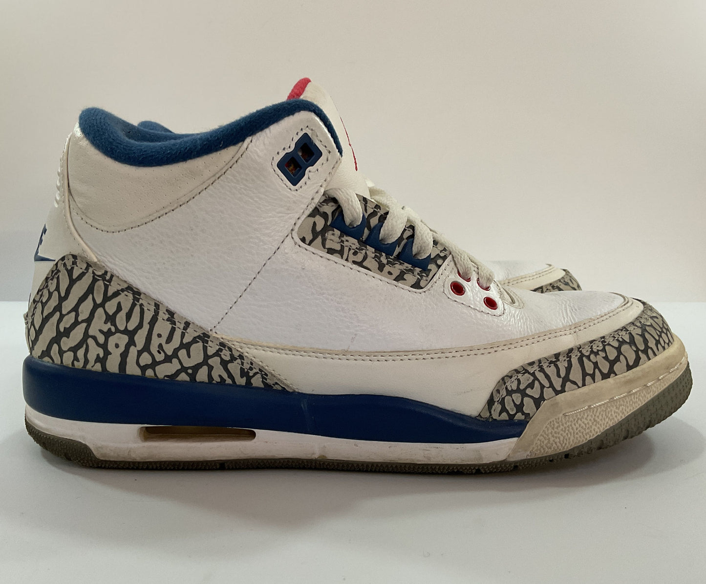 Nike Air Jordan 3 Retro OG Boy's True Blue Mid Top Sneakers Size 6 Y 854261-106