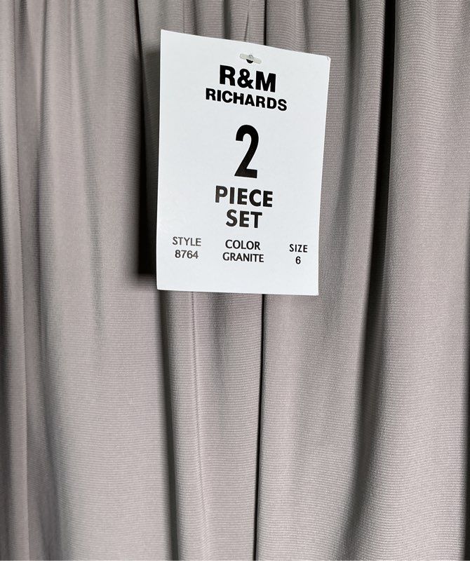 NWT R & M Richards 2 pc Pants and Cardigan jacket w/built in shell Set Size 6