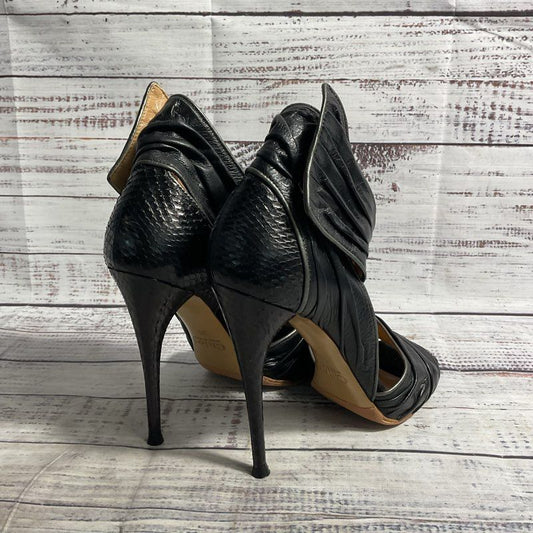 Chloe Lauren Black Leather/Snakeskin Ankle Wrap Stiletto Heel Women's Size 6
