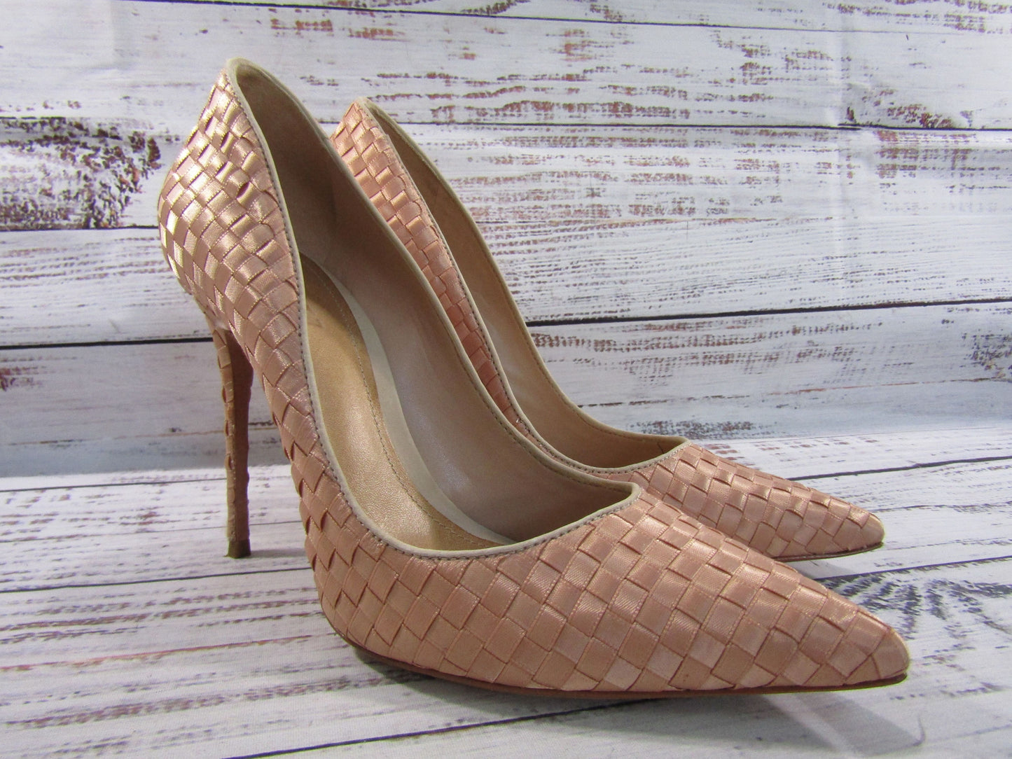 Schutz Women's Woven Satin Peach Pumps Size 8.5