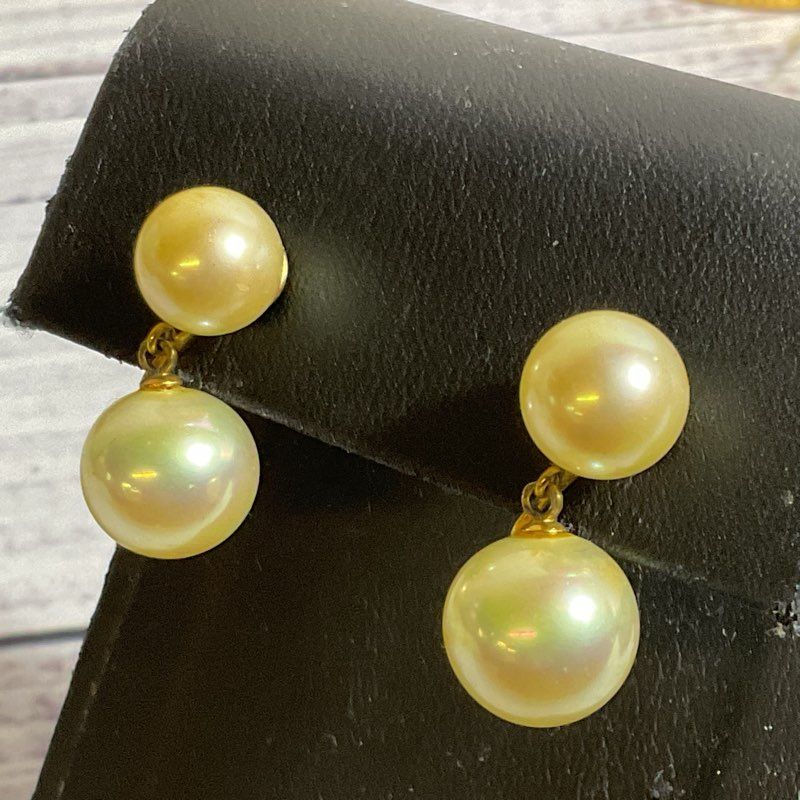 VTG. CINER Gold Tone Faux Pearl Dangle Earrings