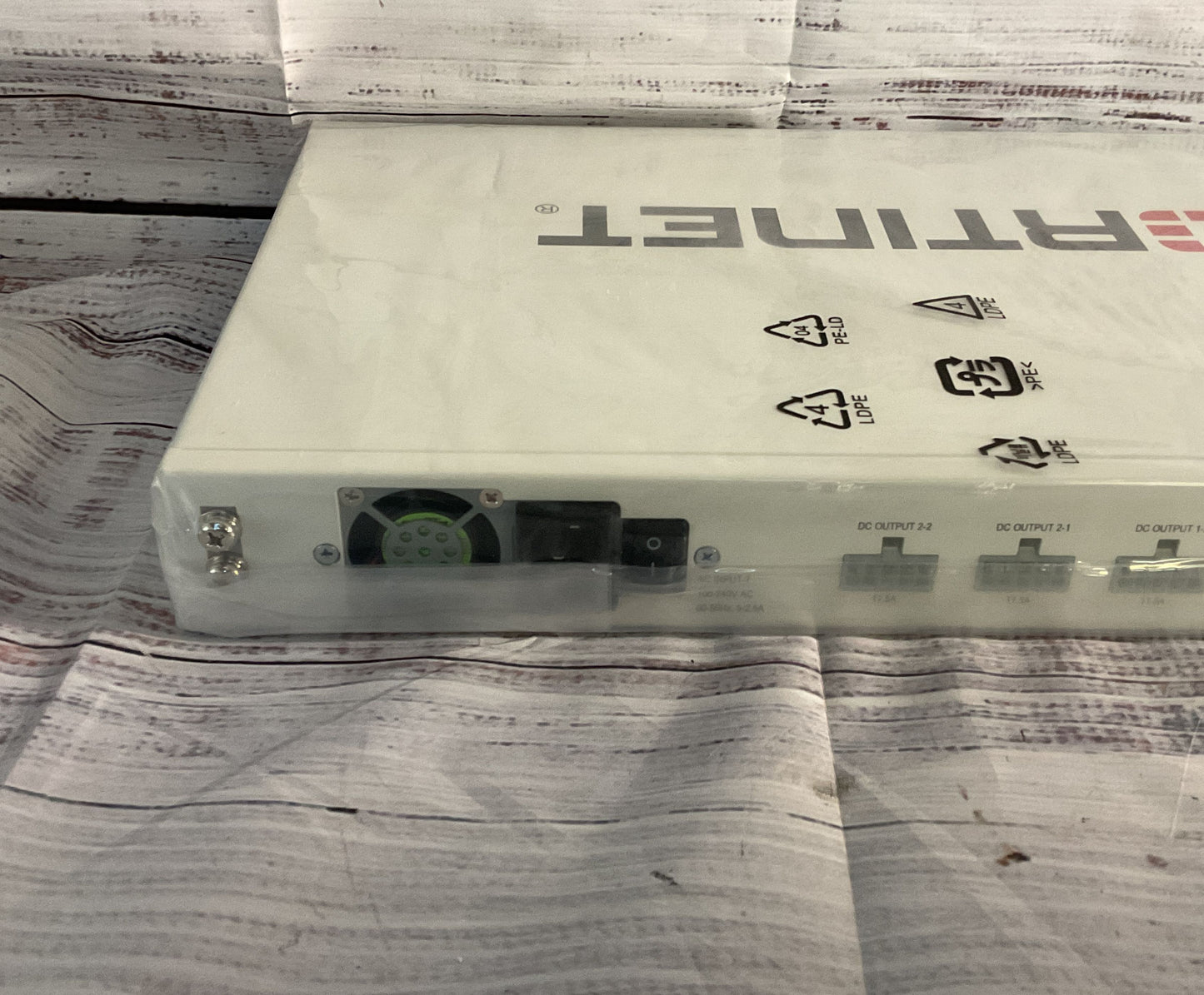 Fortinet FORTIRPS-100 External Redundant AC Power Supply