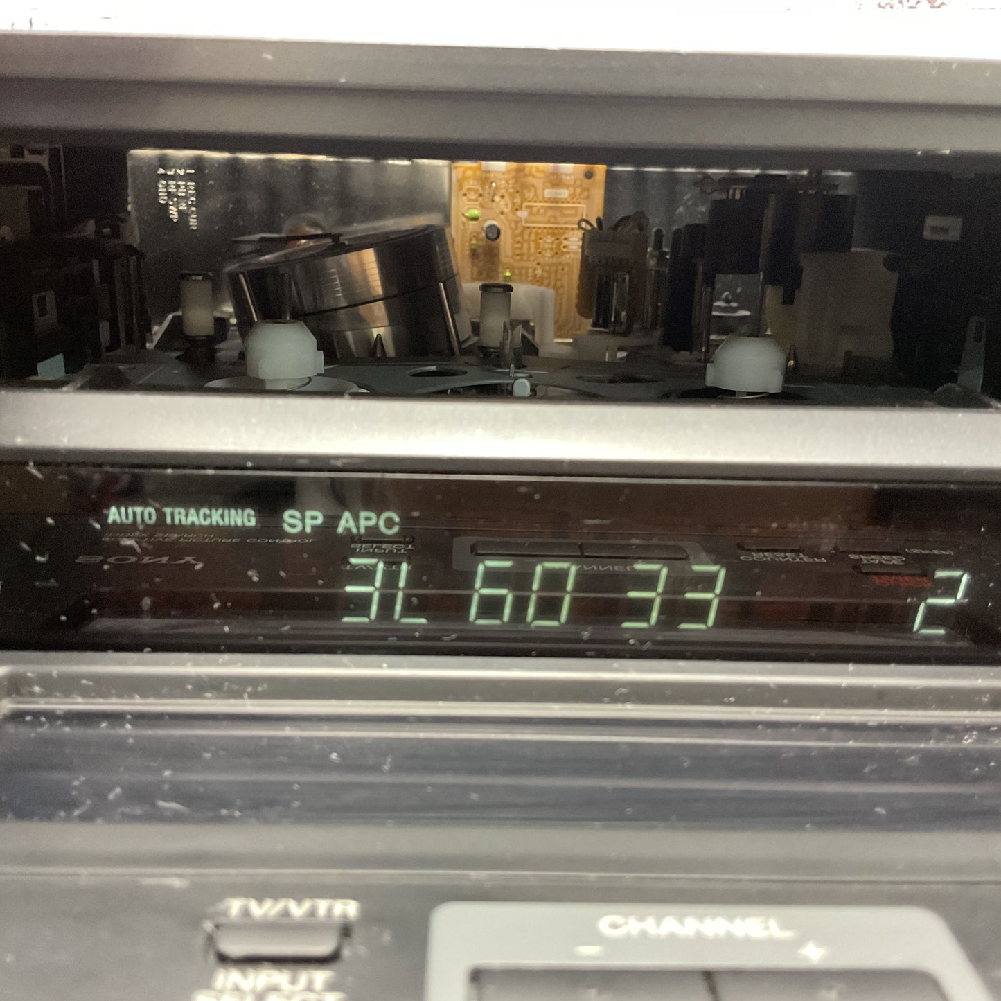 Sony SLV-790HF DA Pro 4Head HiFi VCR Stereo Turns on seems to work