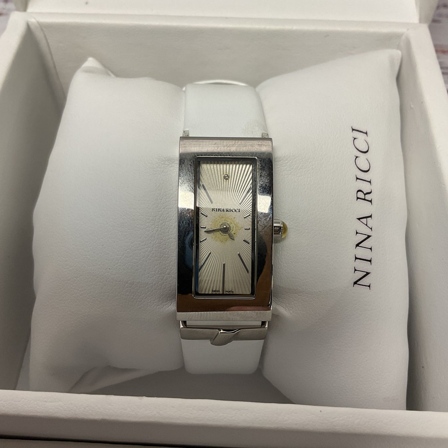 Nina Ricci Tone Analog Quartz Ladies Wristwatch White Leather Band Parts Repair
