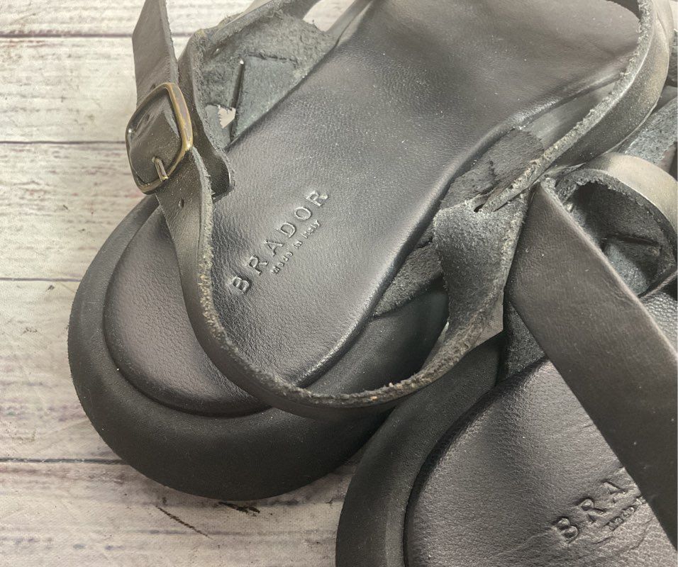 Brador Leather Strappy Sandals Black 38