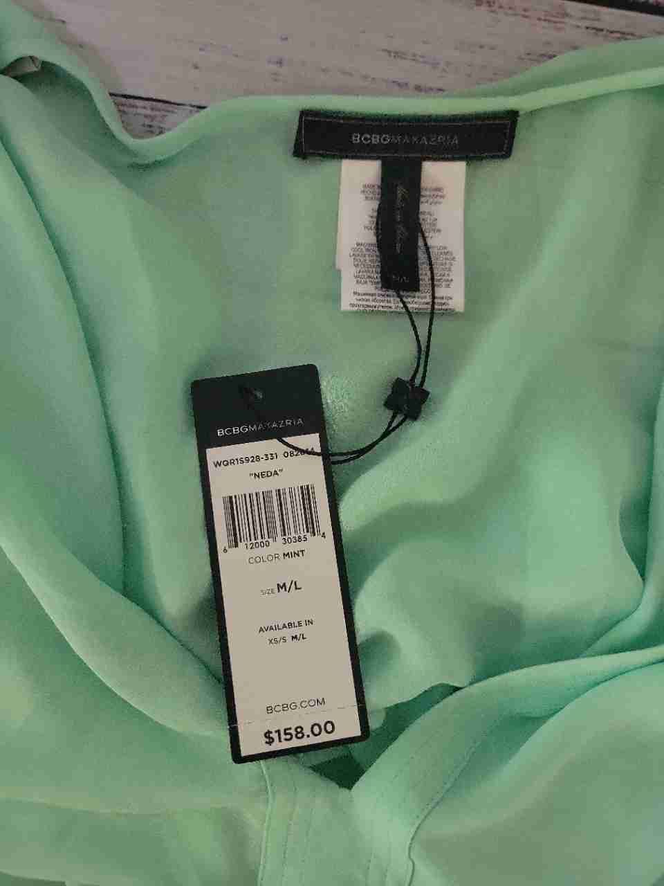 NWT Women's BCBG Max Azria Mint Green Top High Low Hem Size M/L Retail $158