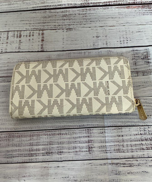 Michael Kors Ivory Logo Leather Wallet Retail $228
