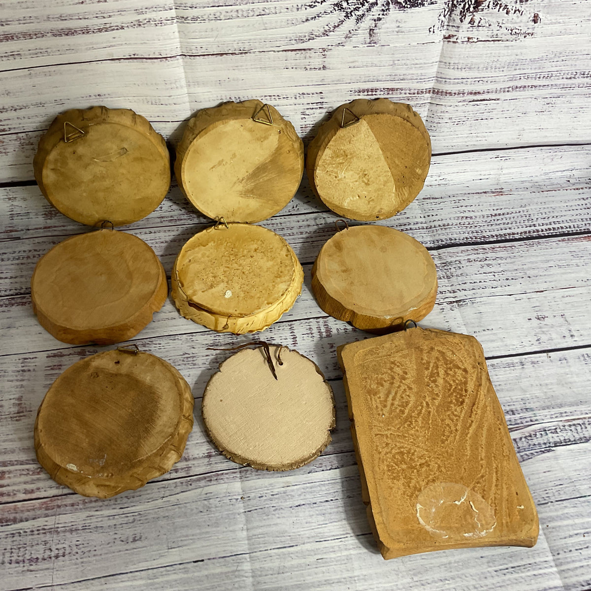 VTG/ANTIQUE Mini Souvenir Wood Carved 3-D Europe Cities Hanging Plates- 3.75"