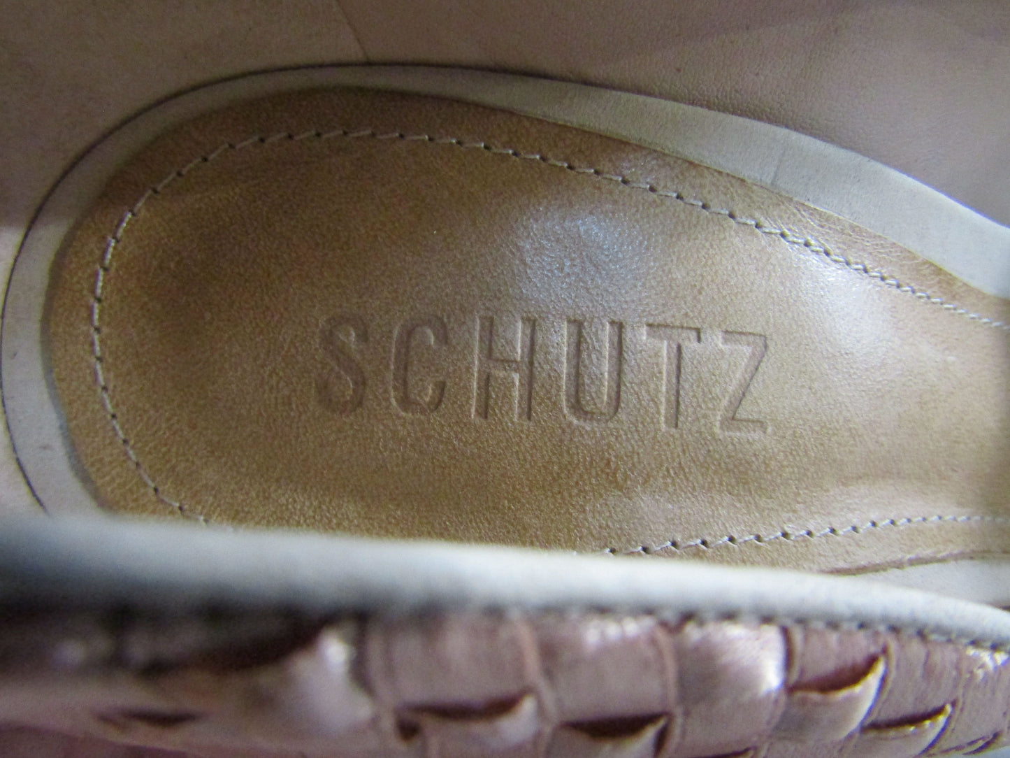 Schutz Women's Woven Satin Peach Pumps Size 8.5