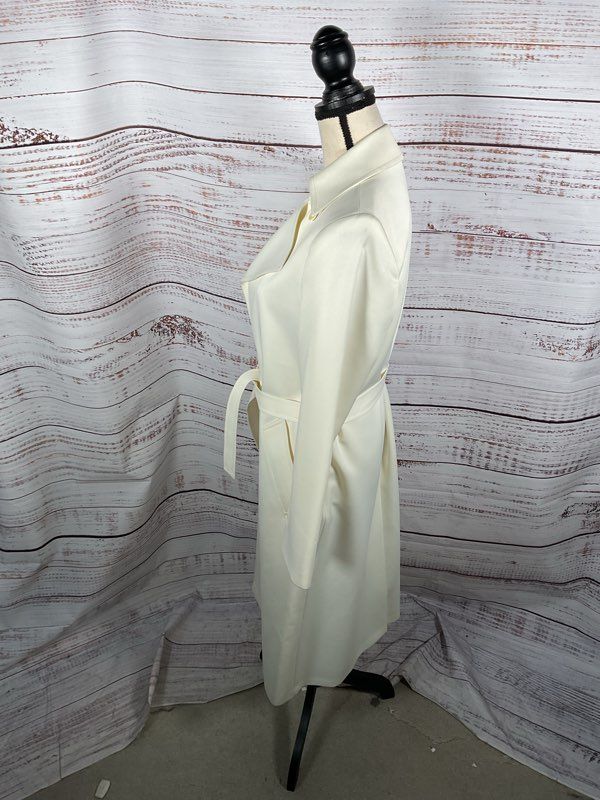 London Fog Maincoats Women's White Wrap Closure Coat Size 8