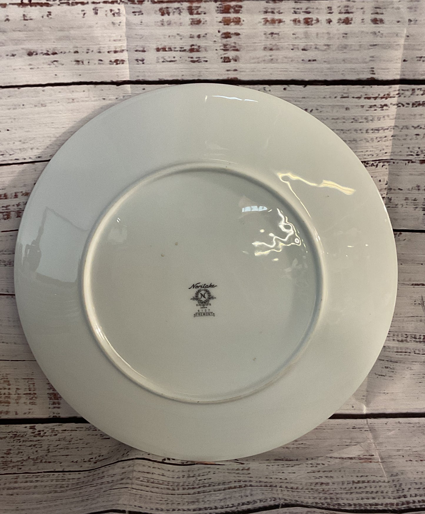 Noritake Porcelain Platinum Trim Set of 8 Dinner Plates White