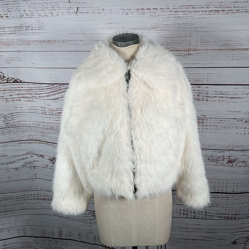 NWT Apparis Aubin White Faux Fur Wide Collar Jacket Jacket Size S MSRP $565
