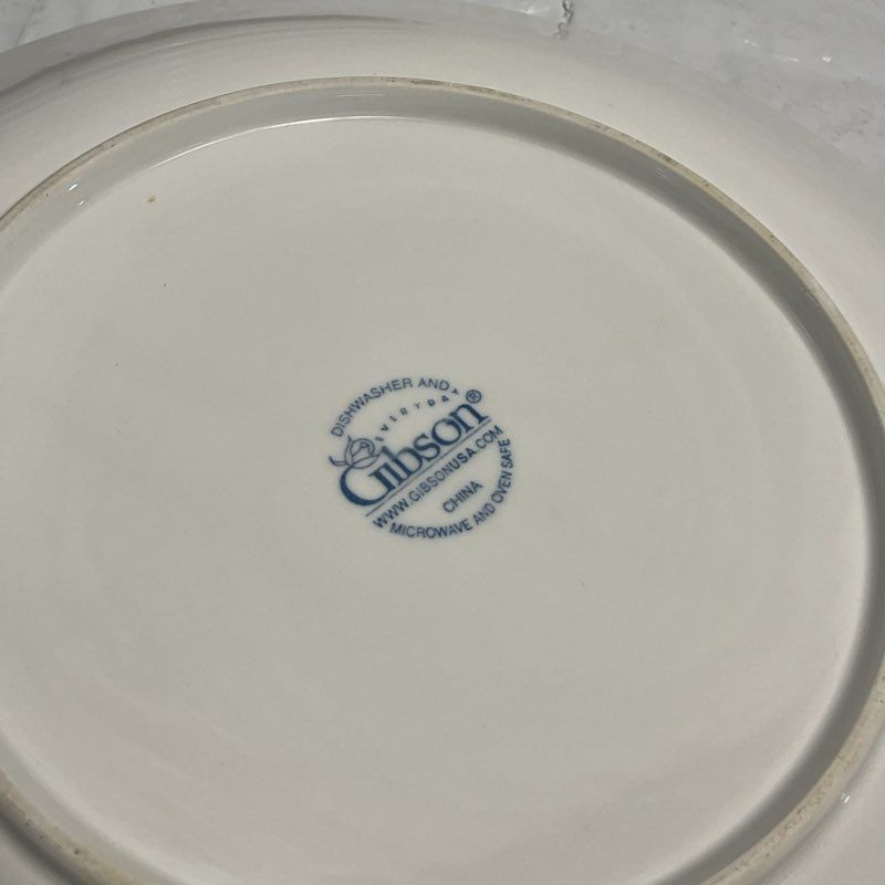 Set of 9 Gibson Olive Orchard 10" Dinner Plates