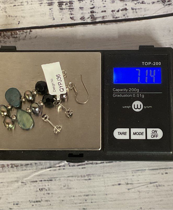 Lot 2 Sterling Silver Stud Black Spinel & Drop Pearl Earrings