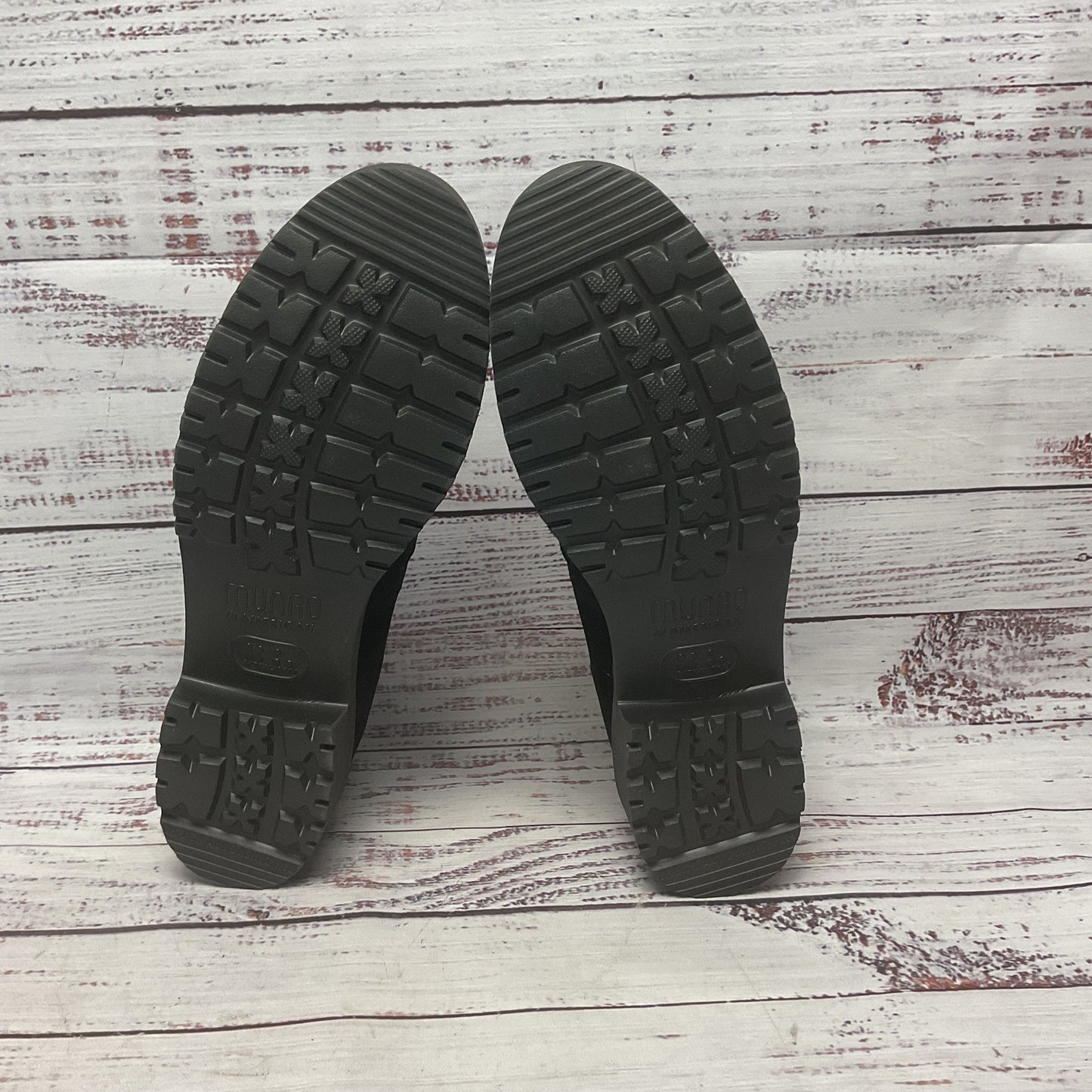 Munro Geena Black Suede Loafer Casual Shoe Women Size 7 (AAAA) New