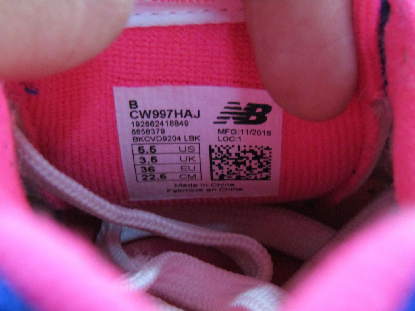 New Balance New Balance 997H White Athletic Shoe Women 5.5