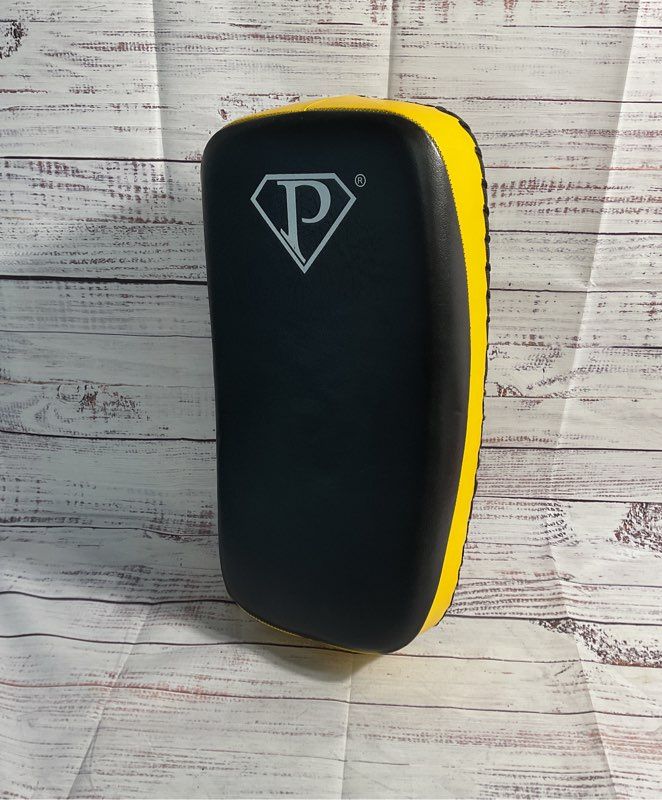 PRO Curved Standard Thai Kick Pad Black & Yellow