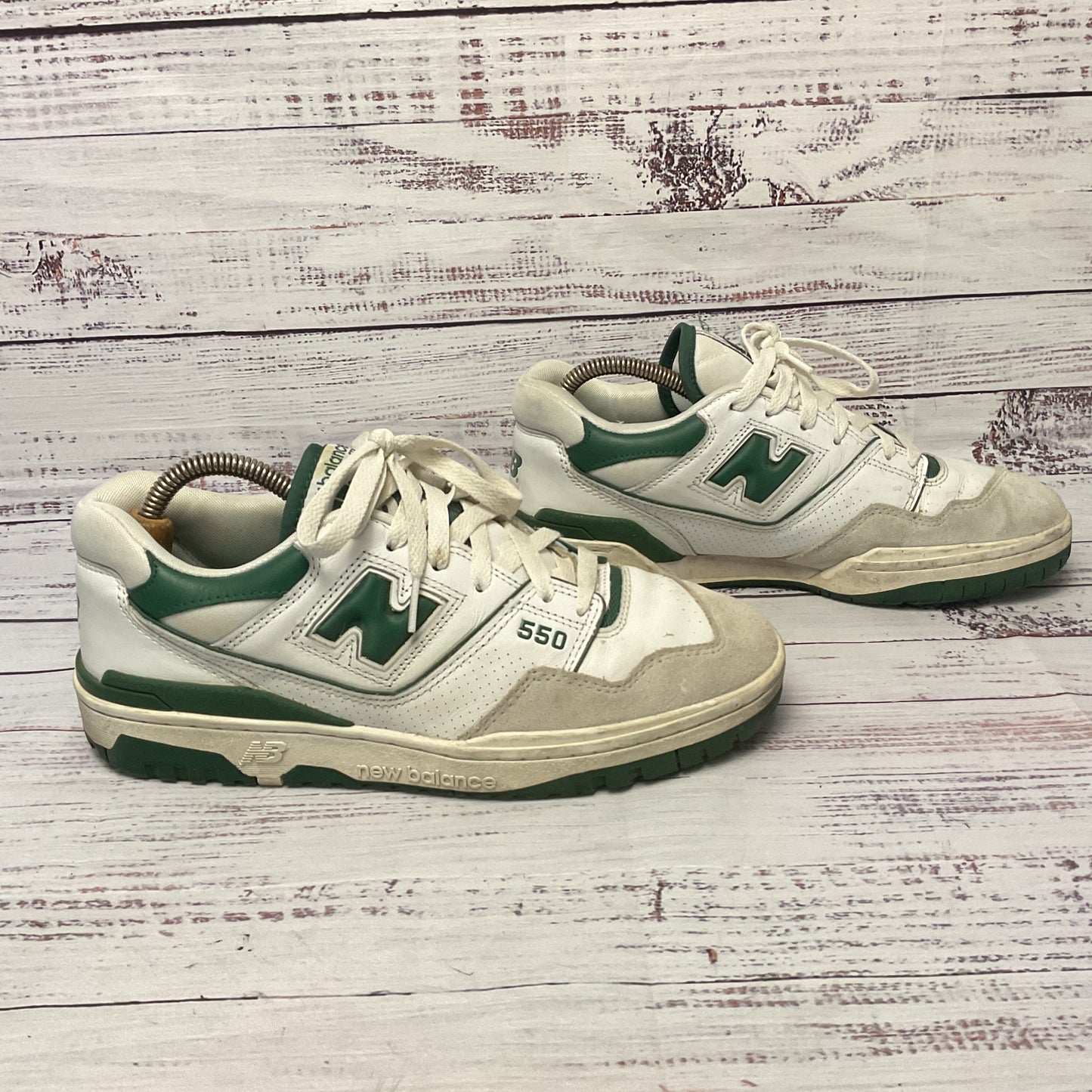 New Balance 550 Green Athletic Sneaker Shoe Women Size 9