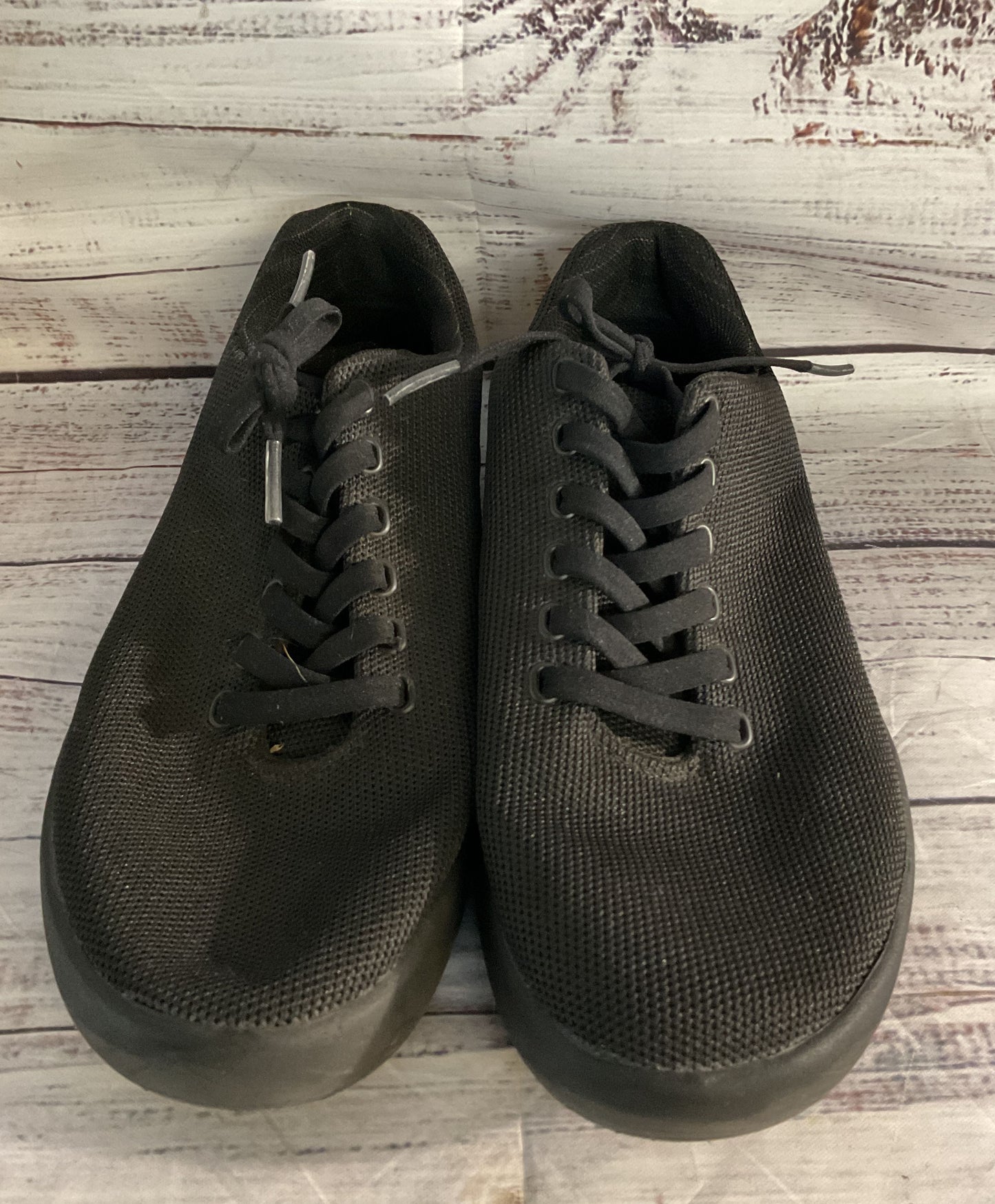 Atoms Model 000 Sneakers Black 8.25