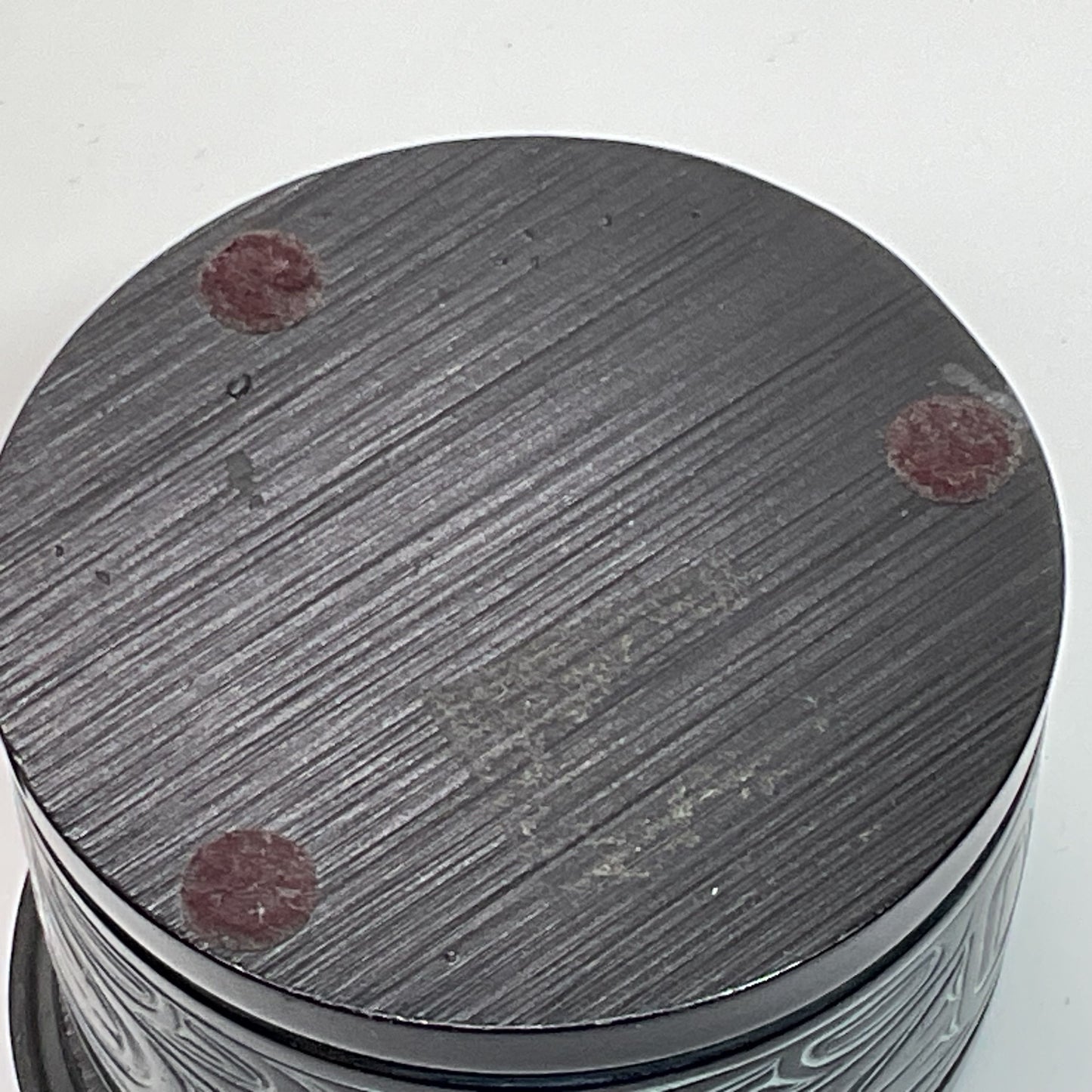 VTG. Haida Carved Faux Argillite Trinket Box with Lid- 2" x 3"