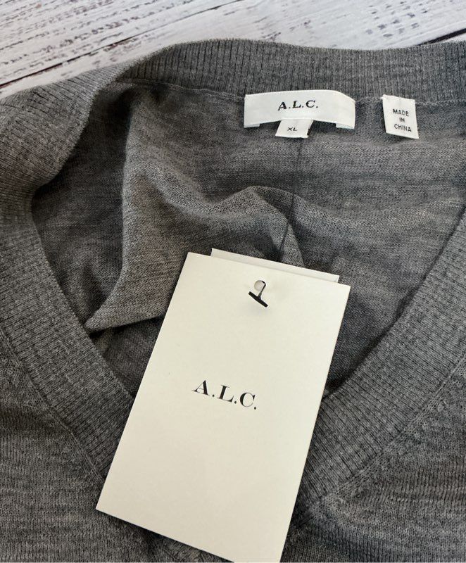NWT Women's A.L.C Gray Wool Sleeveless Sweater Size XL